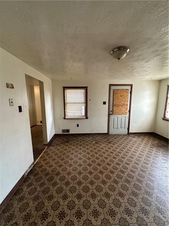 733-735 Mary Street McKees Rocks, PA 15136 - Photo 5 of 50 Gallery Image 5