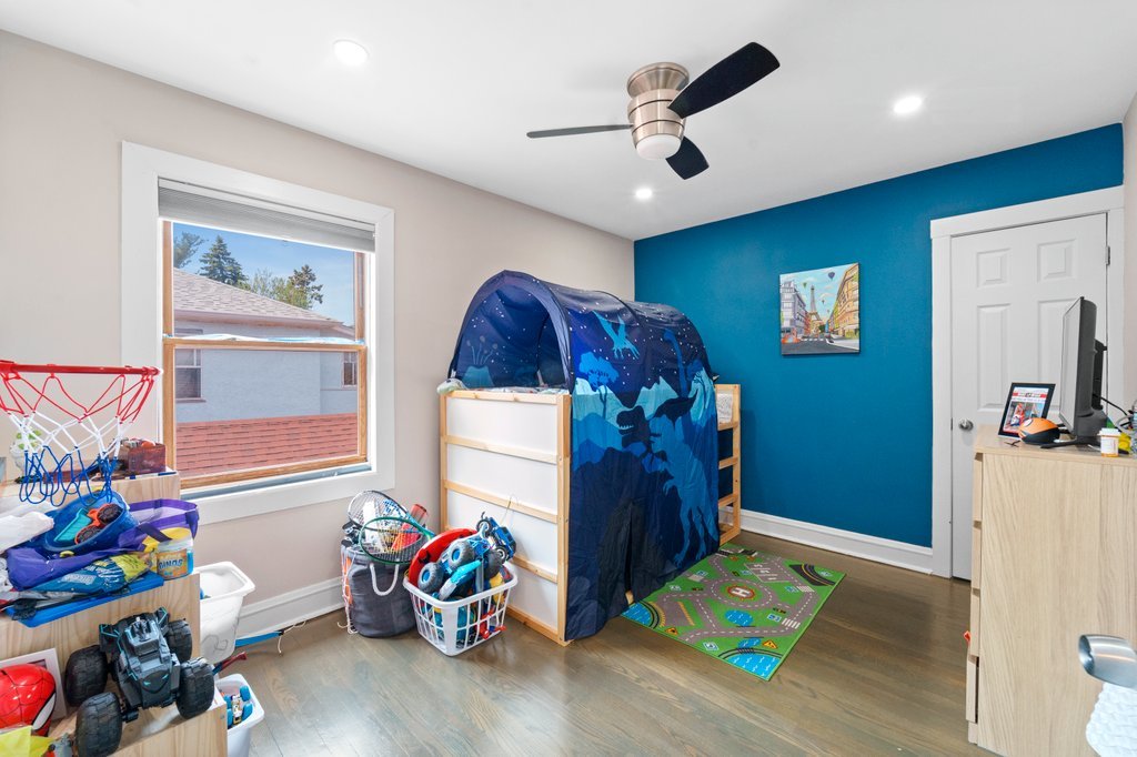 1224 Grove Avenue Berwyn, IL 60402 - Photo 18 of 23 a children room with toys and toys
