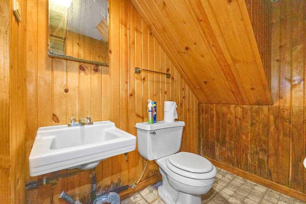 1224 Grove Avenue Berwyn, IL 60402 - Photo 20 of 23 a bathroom with a sink and toilet