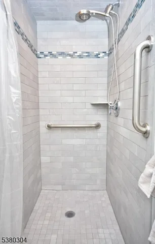 $353,000 | 63 Augusta Drive, Annandale, NJ 08801