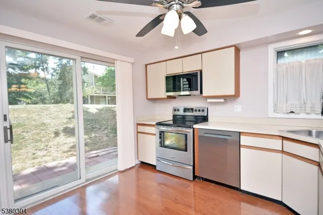 $353,000 | 63 Augusta Drive, Annandale, NJ 08801