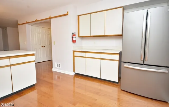 $353,000 | 63 Augusta Drive, Annandale, NJ 08801