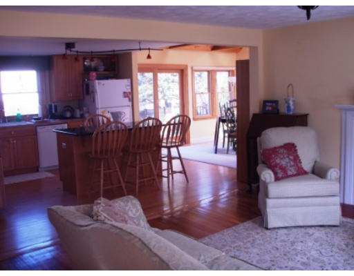 14 Larkin Road Newton, MA 02465 - Photo 3 of 7