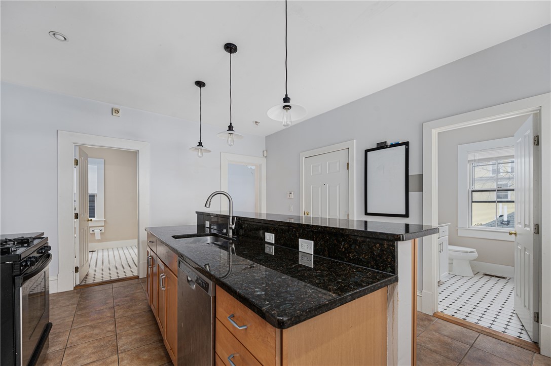 225 Carpenter Street, Unit 2 Providence, RI 02903 - Photo 12 of 16 Kitchen