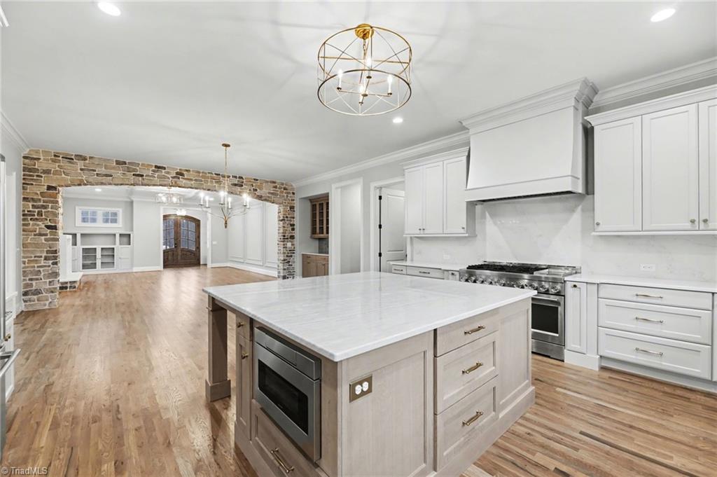 8799 Knoll Creek Oak Ridge, NC 27310 - Photo 11 of 37 Gallery Image 11