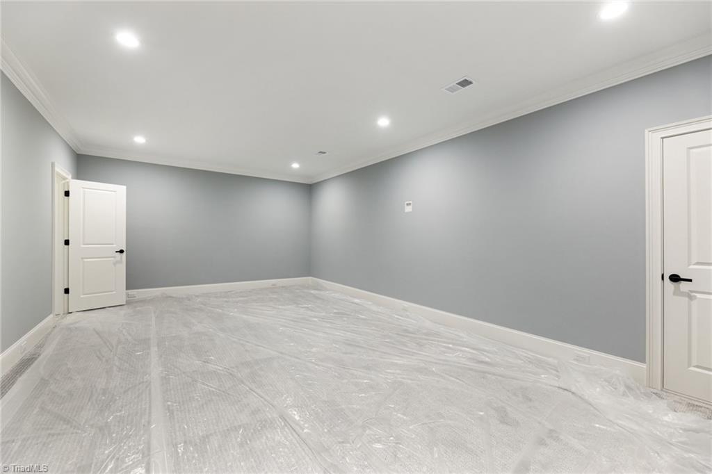 8799 Knoll Creek Oak Ridge, NC 27310 - Photo 30 of 37 Gallery Image 30