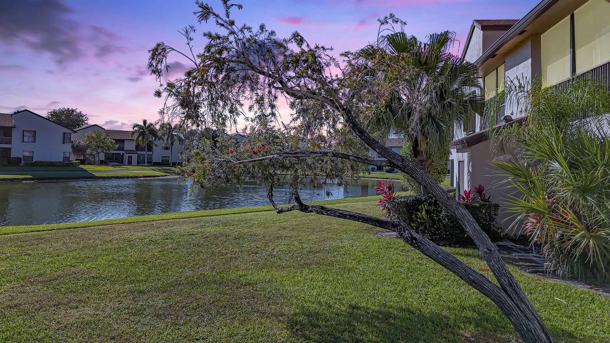 8577 Boca Glades Boulevard West, Unit D Boca Raton, FL 33434 - Photo 7 of 45 Twilight Yard