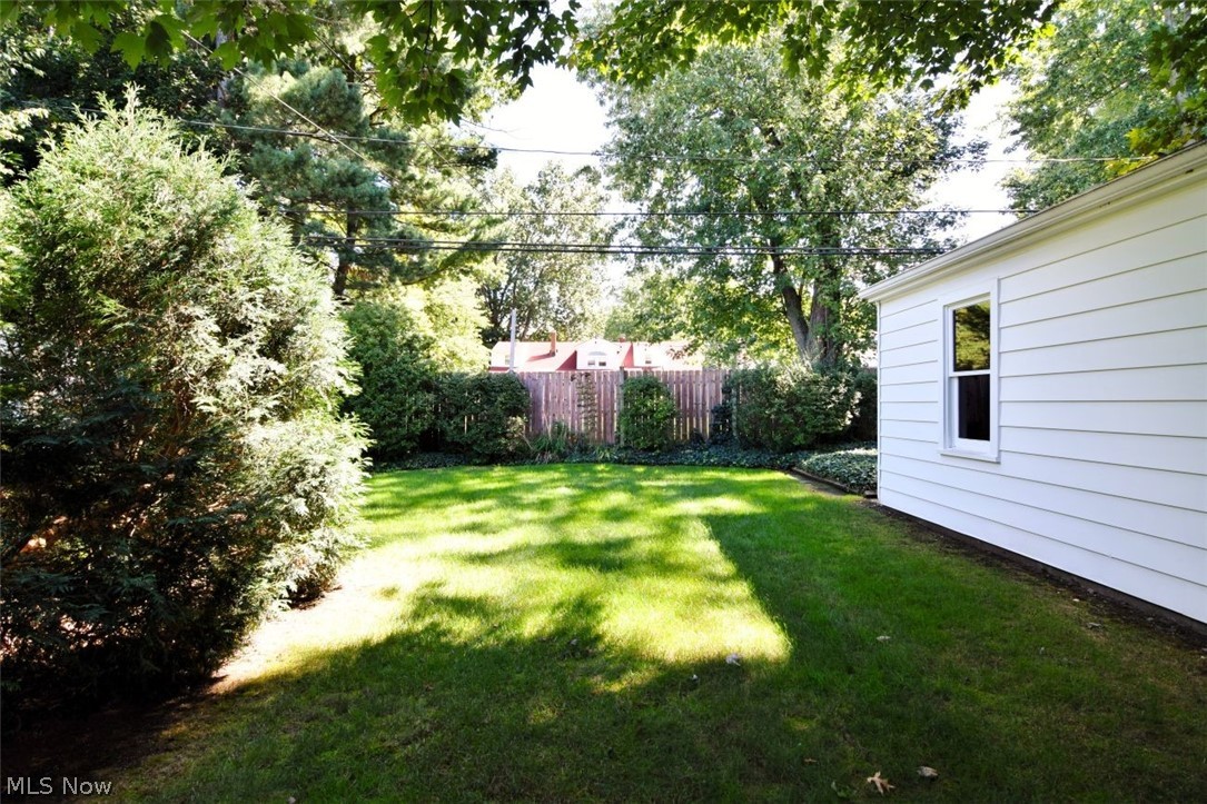 1663 Oakmount Road South Euclid, OH 44121 - Photo 21 of 22 Private back yard green space