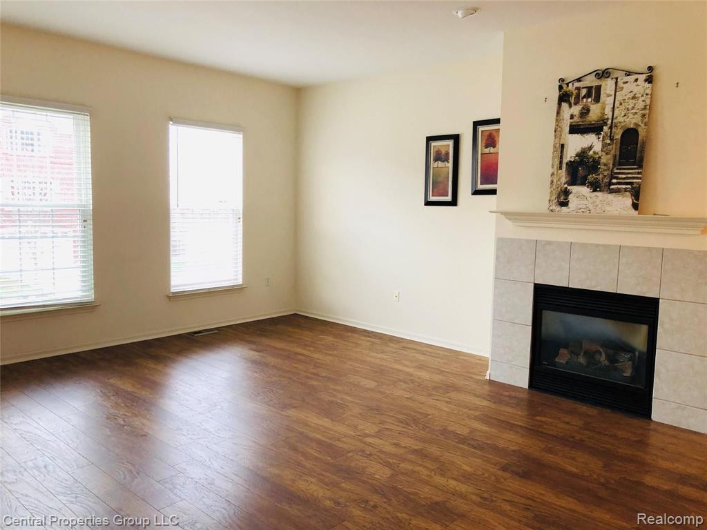 701 Cherry Orchard Road Canton, MI 48188 - Photo 4 of 28