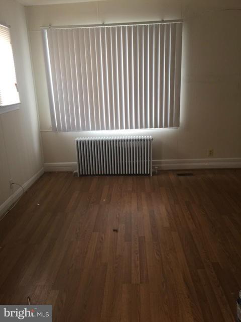 4101 Roland View Avenue Baltimore, MD 21215 - Photo 3 of 13 Living Room