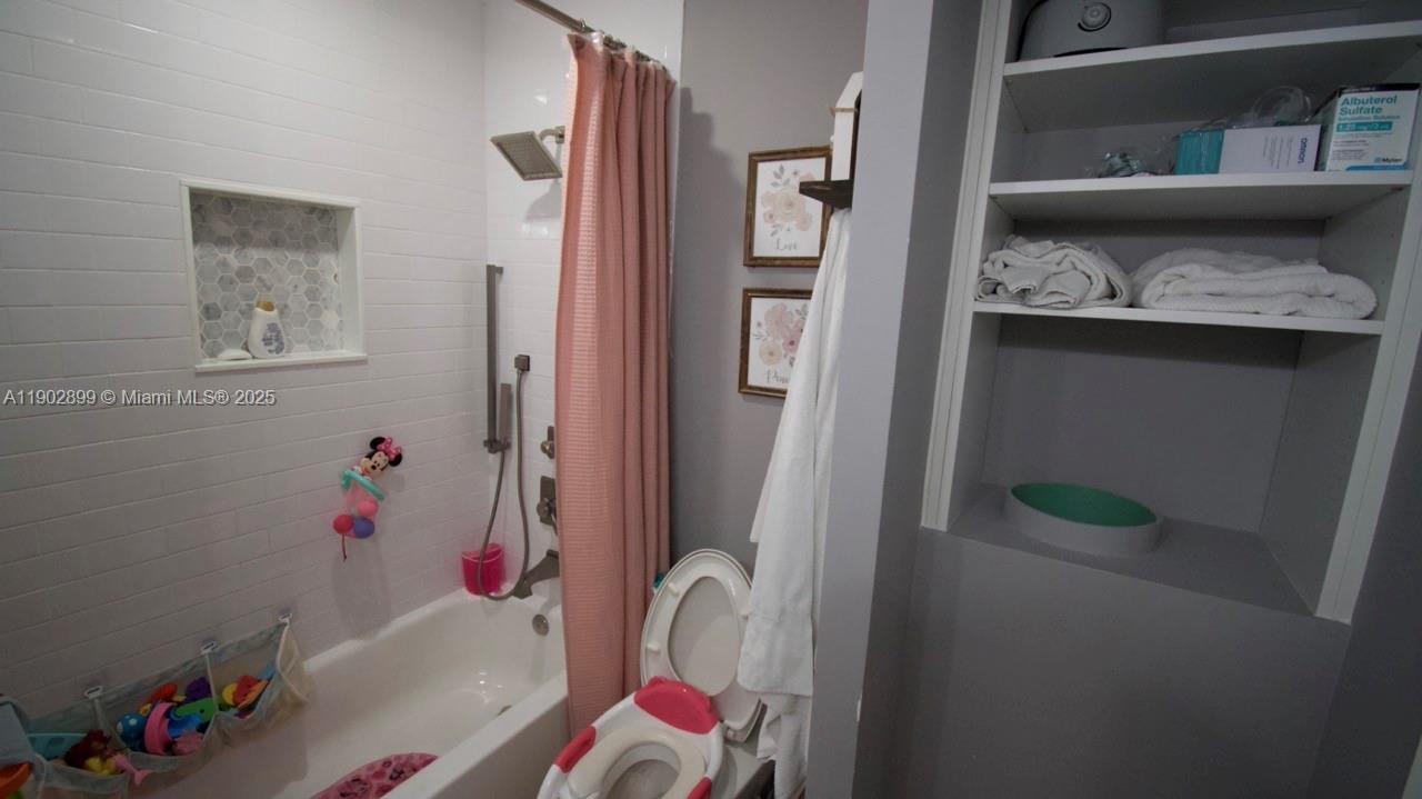 16111 Southwest 79th Terrace Miami, FL 33193 - Photo 23 of 30