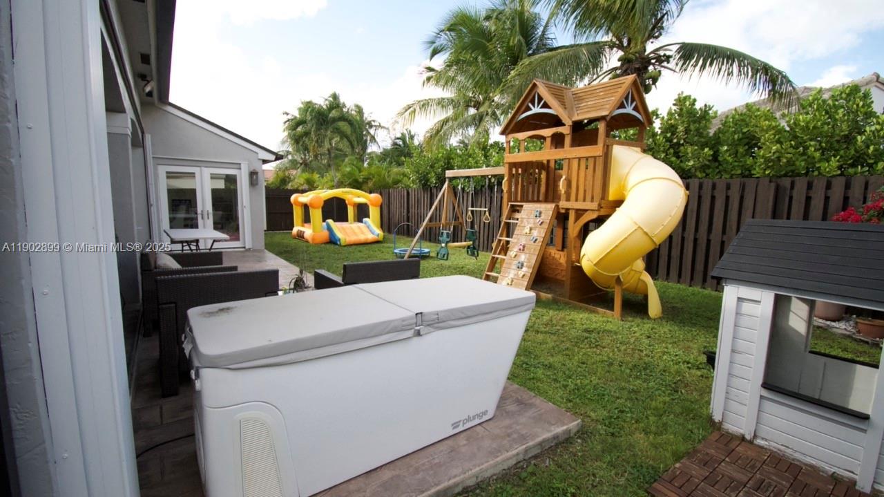 16111 Southwest 79th Terrace Miami, FL 33193 - Photo 29 of 30