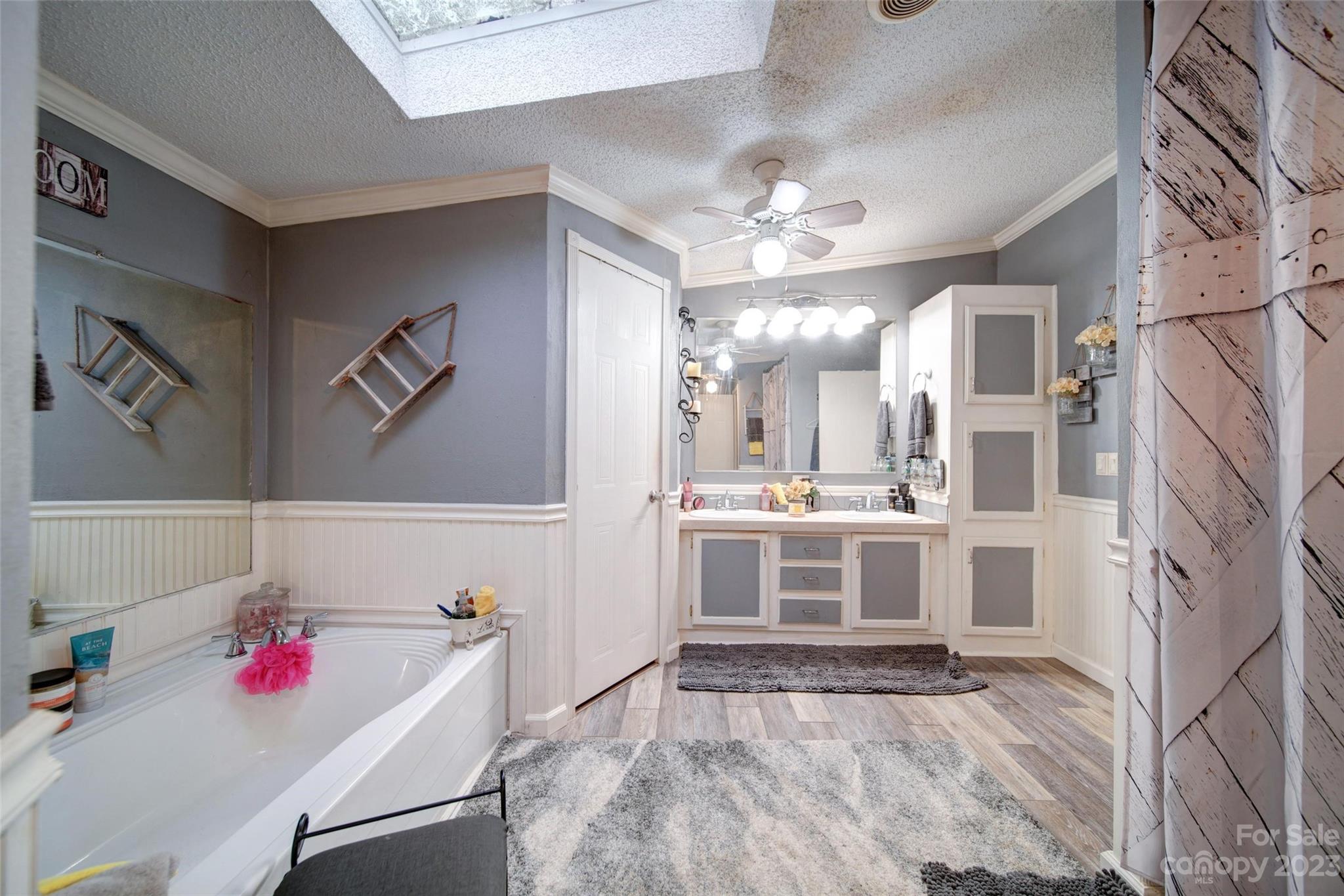 86 Edwards Store Road Peachland, NC 28133 - Photo 14 of 20 a view of a hallway view with furniture and chandelier