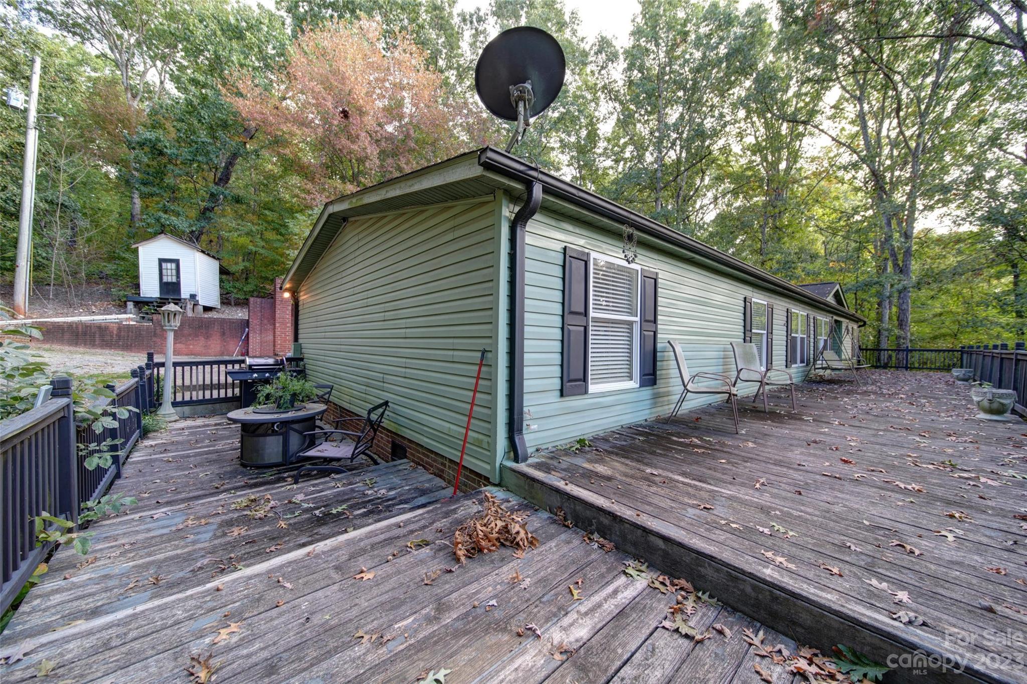 86 Edwards Store Road Peachland, NC 28133 - Photo 3 of 20 a view of a house with backyard and sitting area