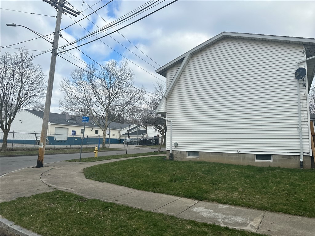 176 Villa Street Rochester, NY 14606 - Photo 4 of 24