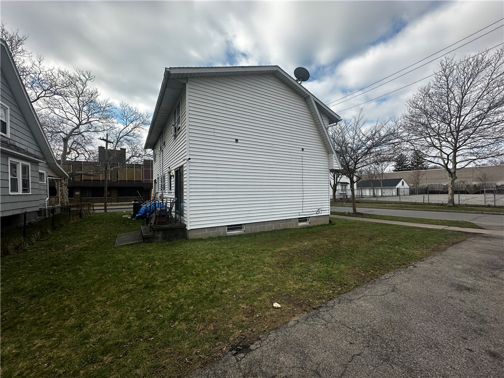 176 Villa Street Rochester, NY 14606 - Photo 6 of 24