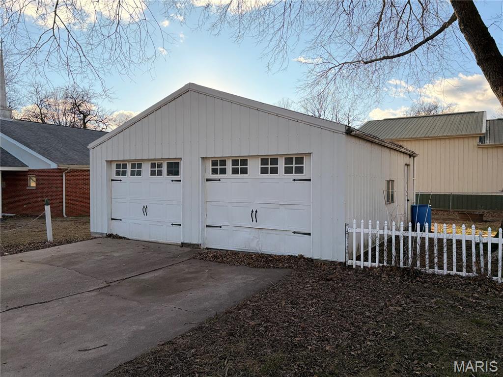 105 College Street Alhambra, IL 62001 - Photo 5 of 17