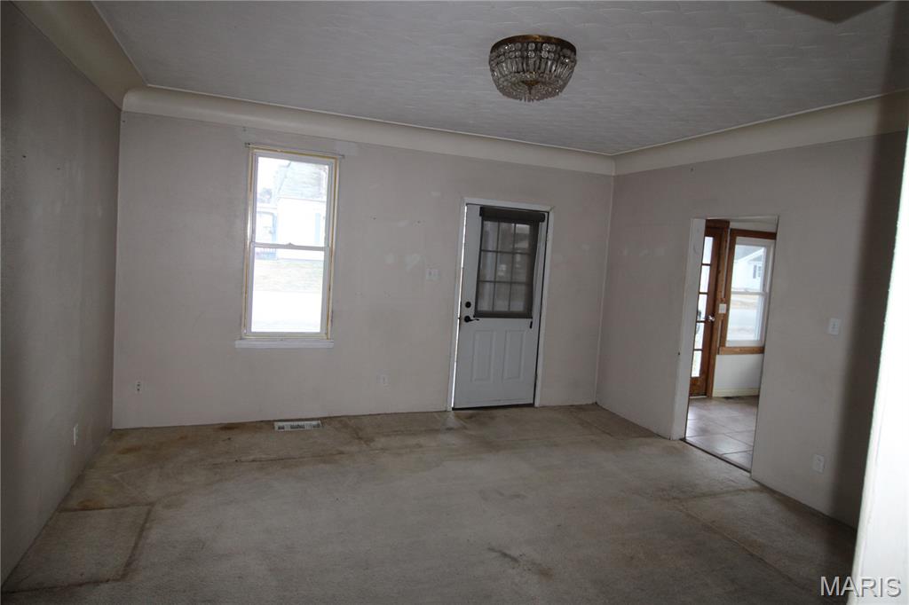 105 College Street Alhambra, IL 62001 - Photo 10 of 17