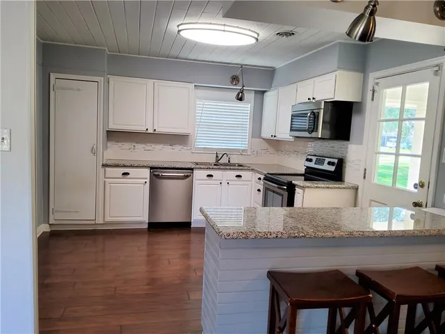 $1,800 | 309 Robin Hood Drive, Covington, LA 70433