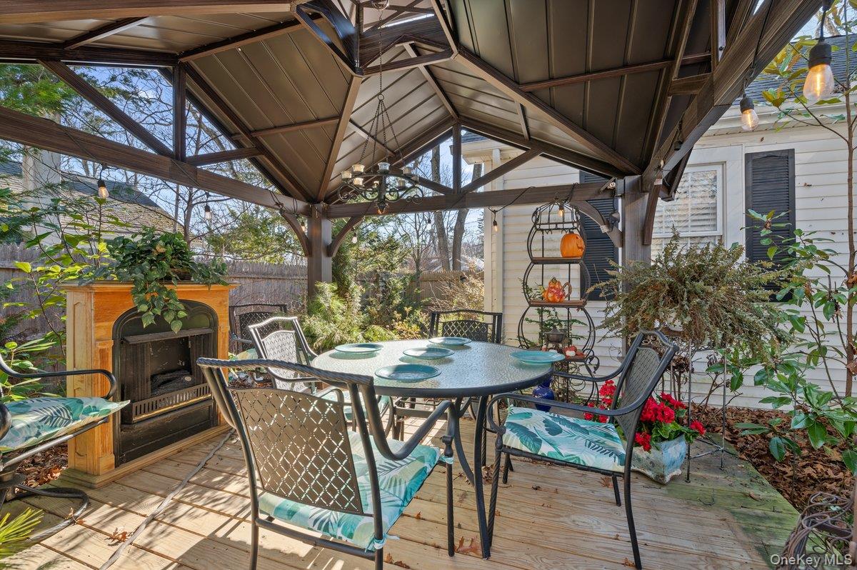 136 Beach Road Wading River, NY 11792 - Photo 33 of 45