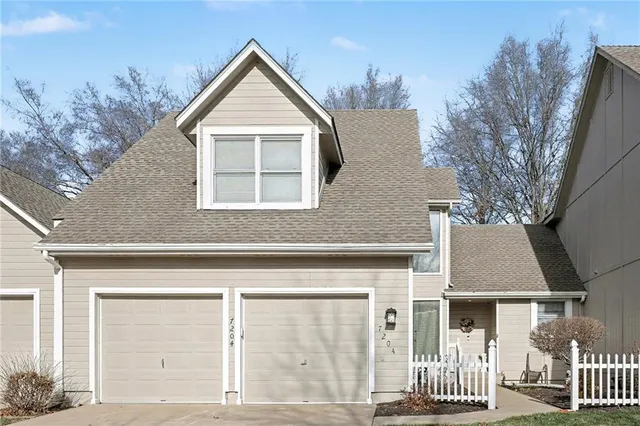 $335,000 | 7204 West 155th Street, Overland Park, KS 66223