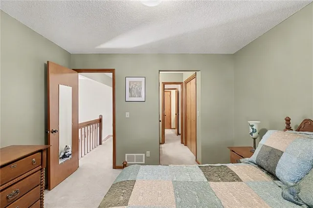 $335,000 | 7204 West 155th Street, Overland Park, KS 66223