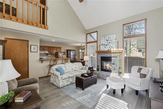 $335,000 | 7204 West 155th Street, Overland Park, KS 66223