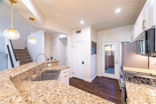 $4,195 | 12 Nantucket Lane, Aliso Viejo, CA 92656
