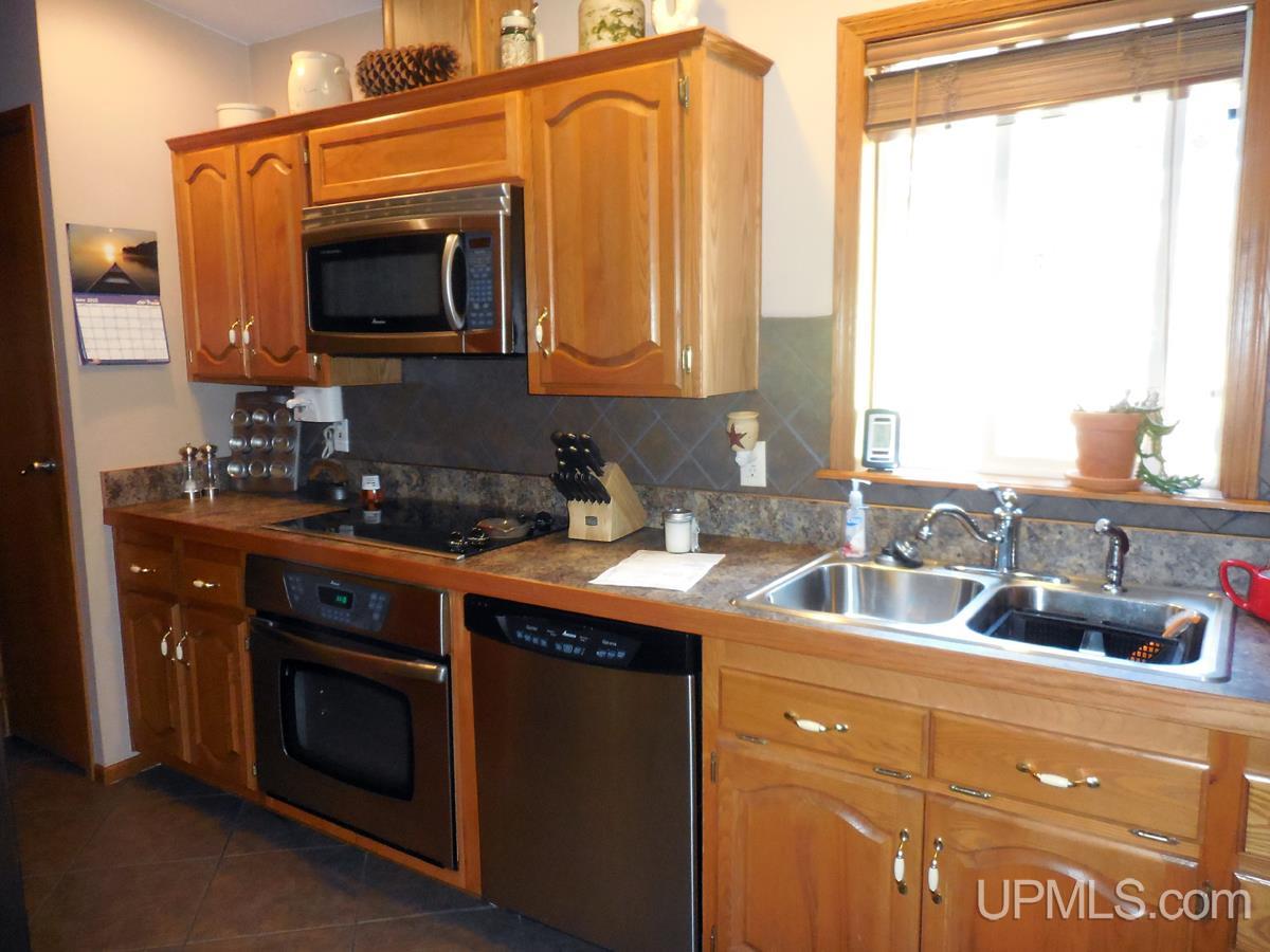 961 Shunk Road Manistique, MI 49854 - Photo 18 of 30 Gallery Image 18
