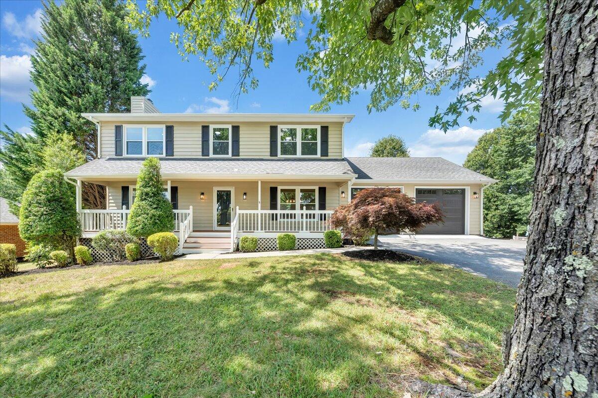 5214 Huntridge Road Roanoke, VA 24012 - Photo 1 of 61 01-MIB02117A