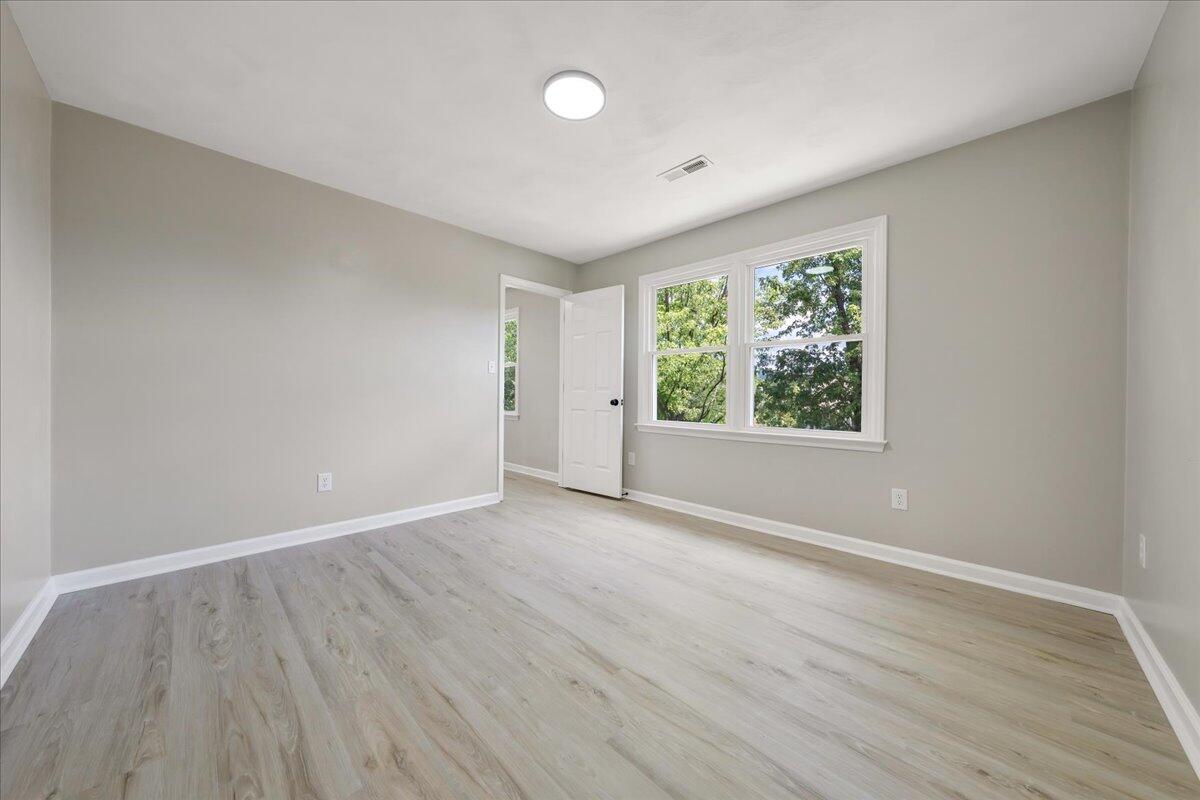 5214 Huntridge Road Roanoke, VA 24012 - Photo 29 of 61 30-MIB02219