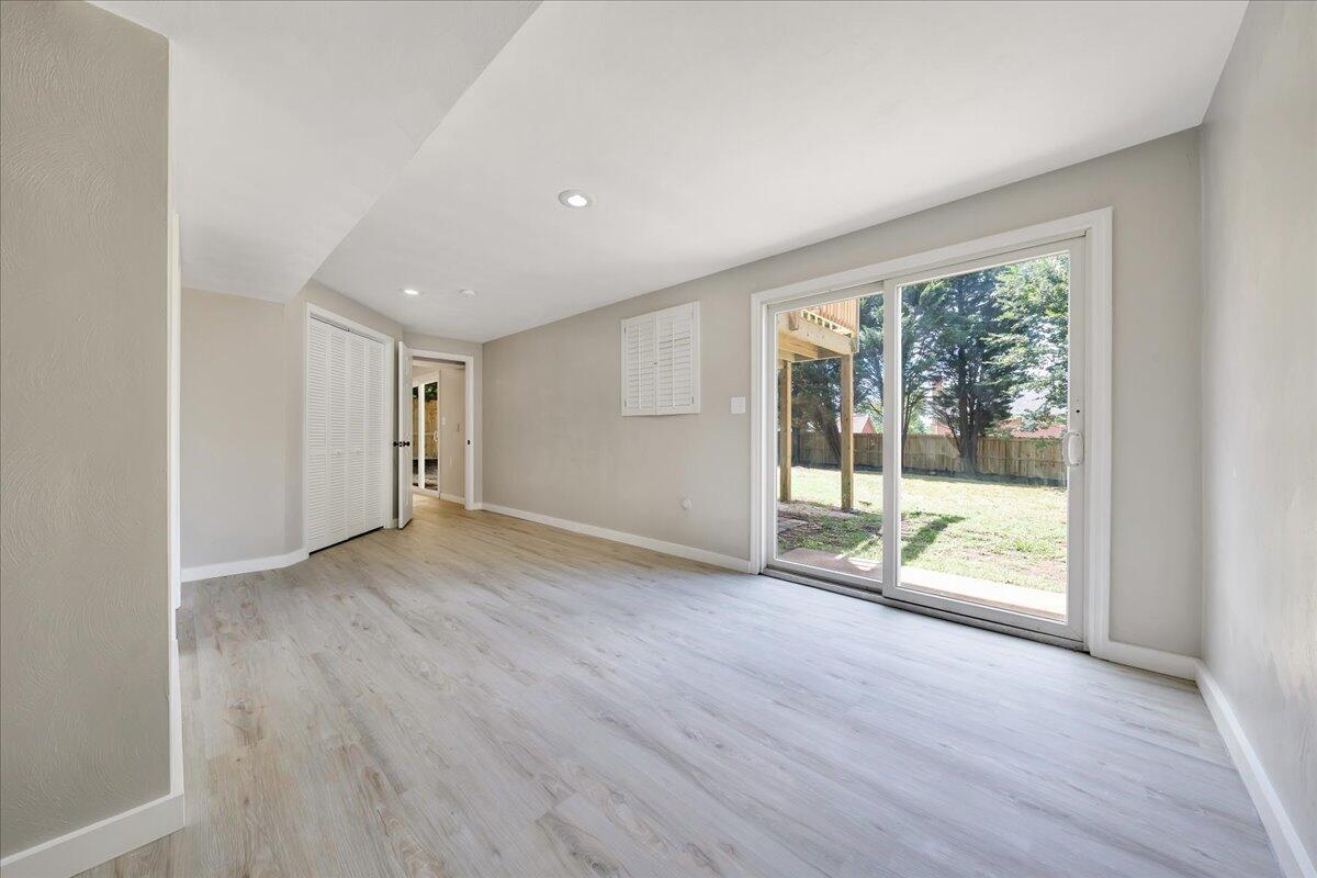 5214 Huntridge Road Roanoke, VA 24012 - Photo 33 of 61 34-MIB02231