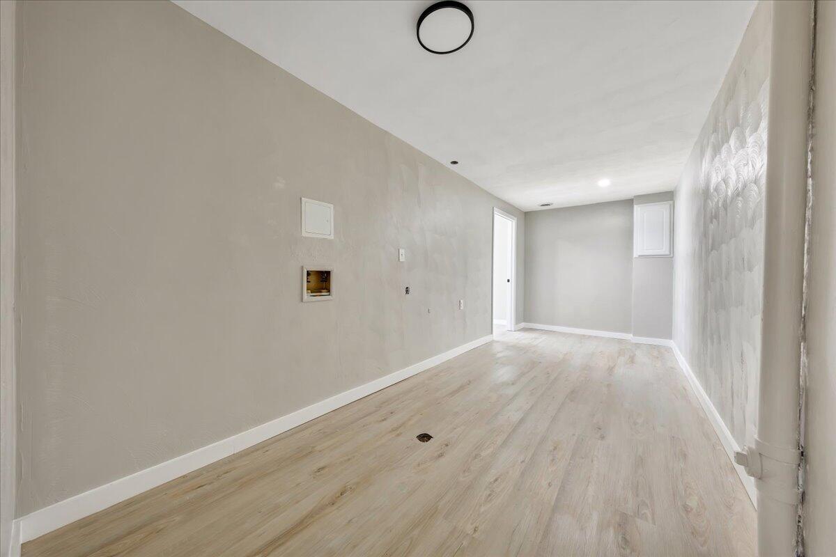 5214 Huntridge Road Roanoke, VA 24012 - Photo 36 of 61 37-MIB02240