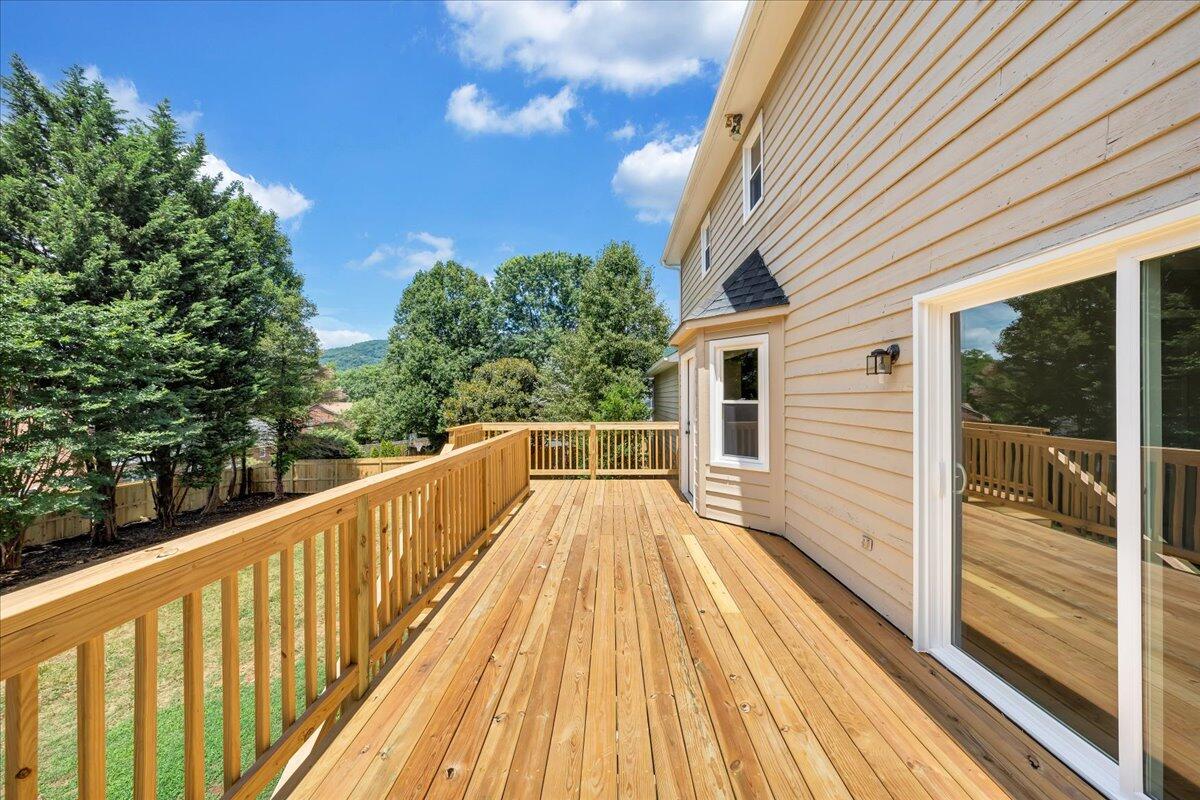 5214 Huntridge Road Roanoke, VA 24012 - Photo 48 of 61 49-MIB02276