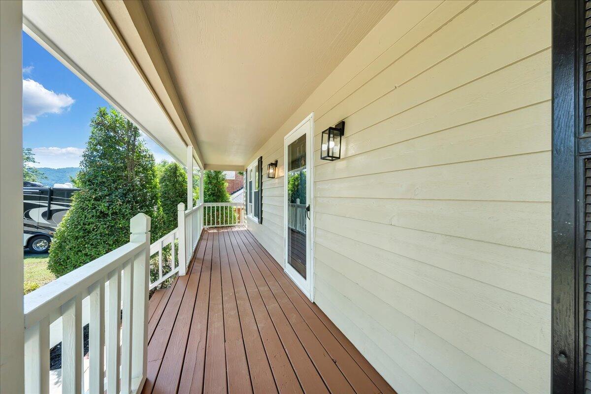 5214 Huntridge Road Roanoke, VA 24012 - Photo 54 of 61 55-MIB02123