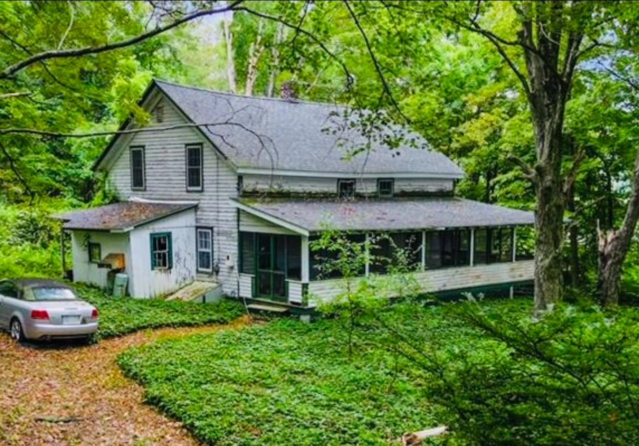 472 Bullet Hole Road Mahopac, NY 10541 - Photo 1 of 1 a front view of a house with garden