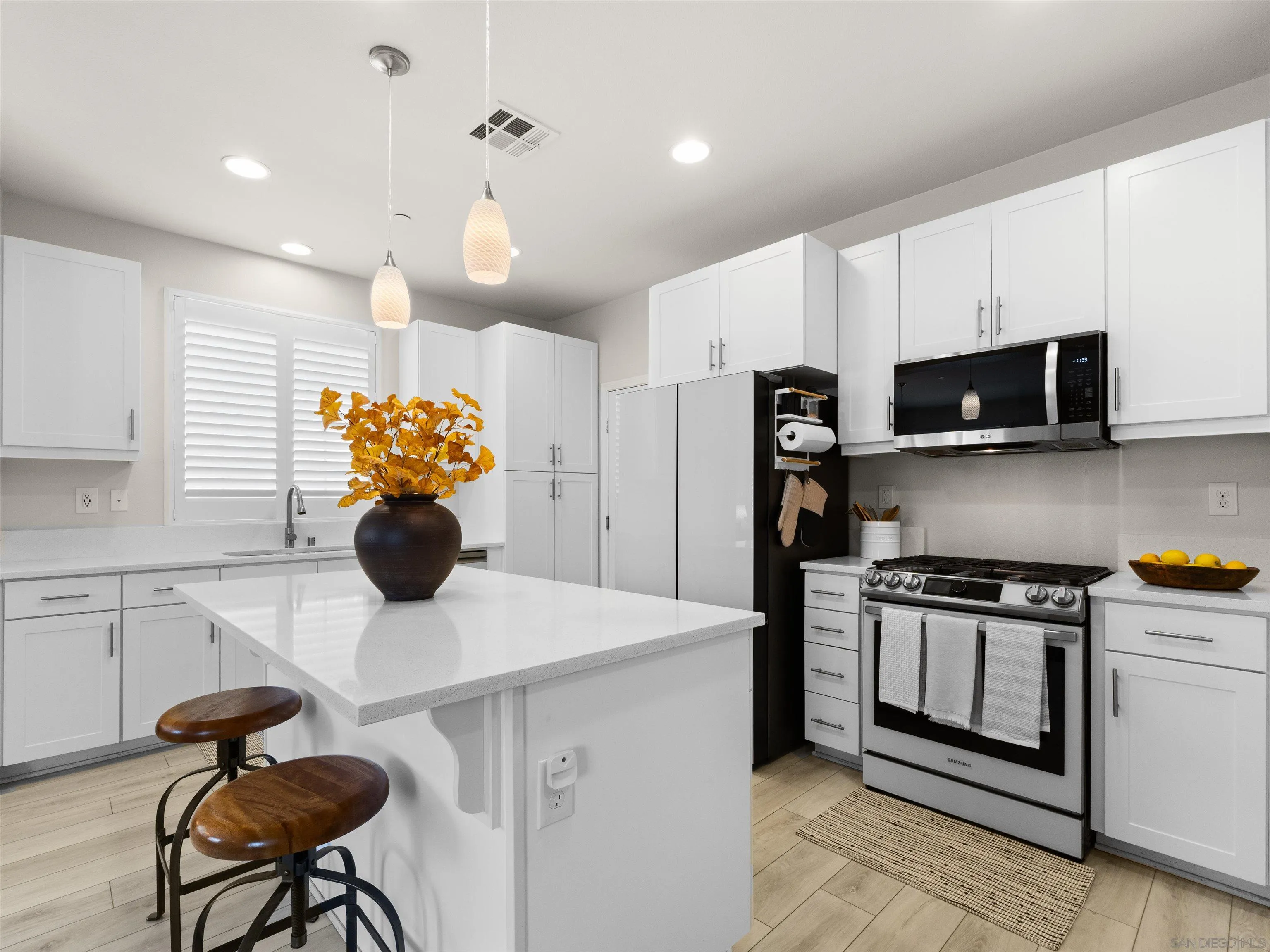 1323 Keck Road Chula Vista, CA 91913 - Photo 6 of 61 Gallery Image 6