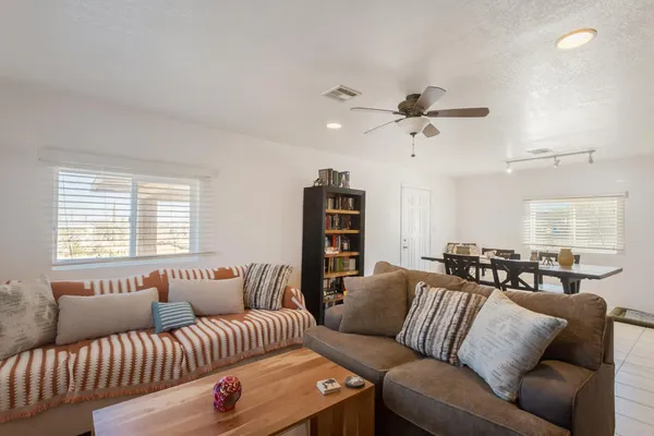 $1,150 | 7245 South Cole Lane, Hereford, AZ 85615