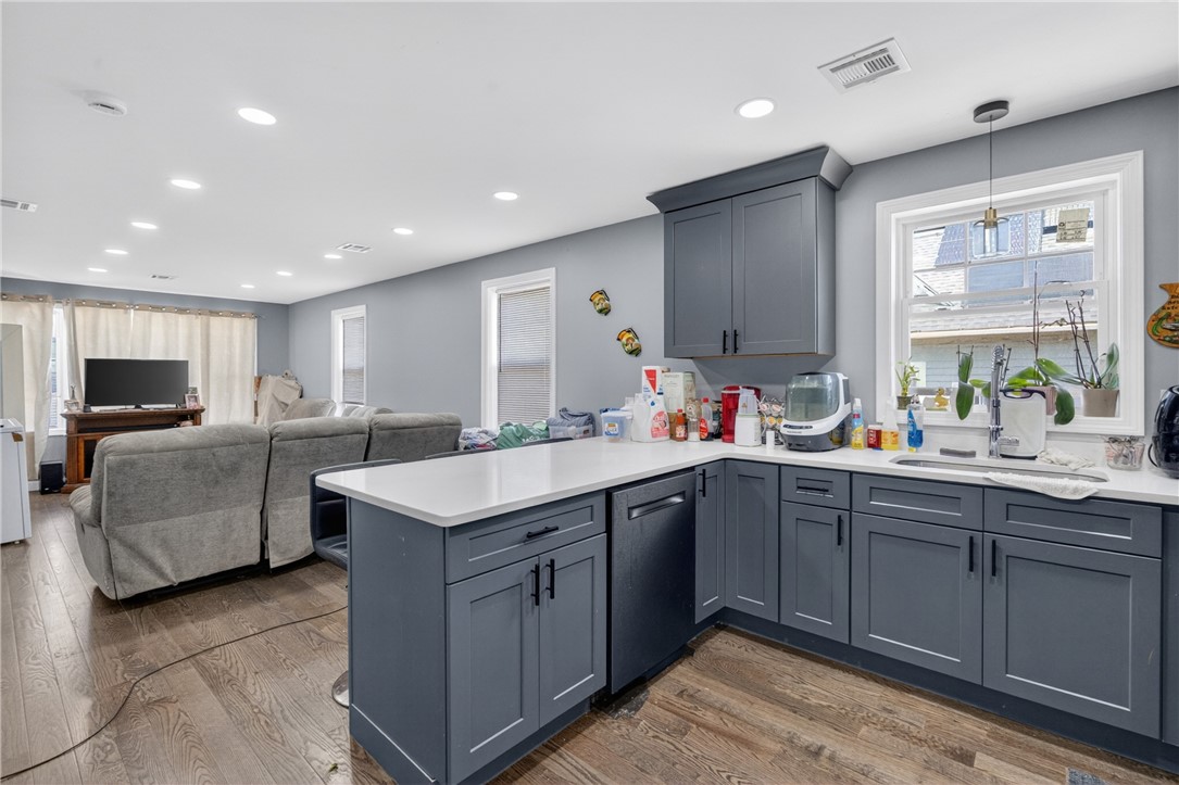 30 Deborah Street Providence, RI 02909 - Photo 7 of 30