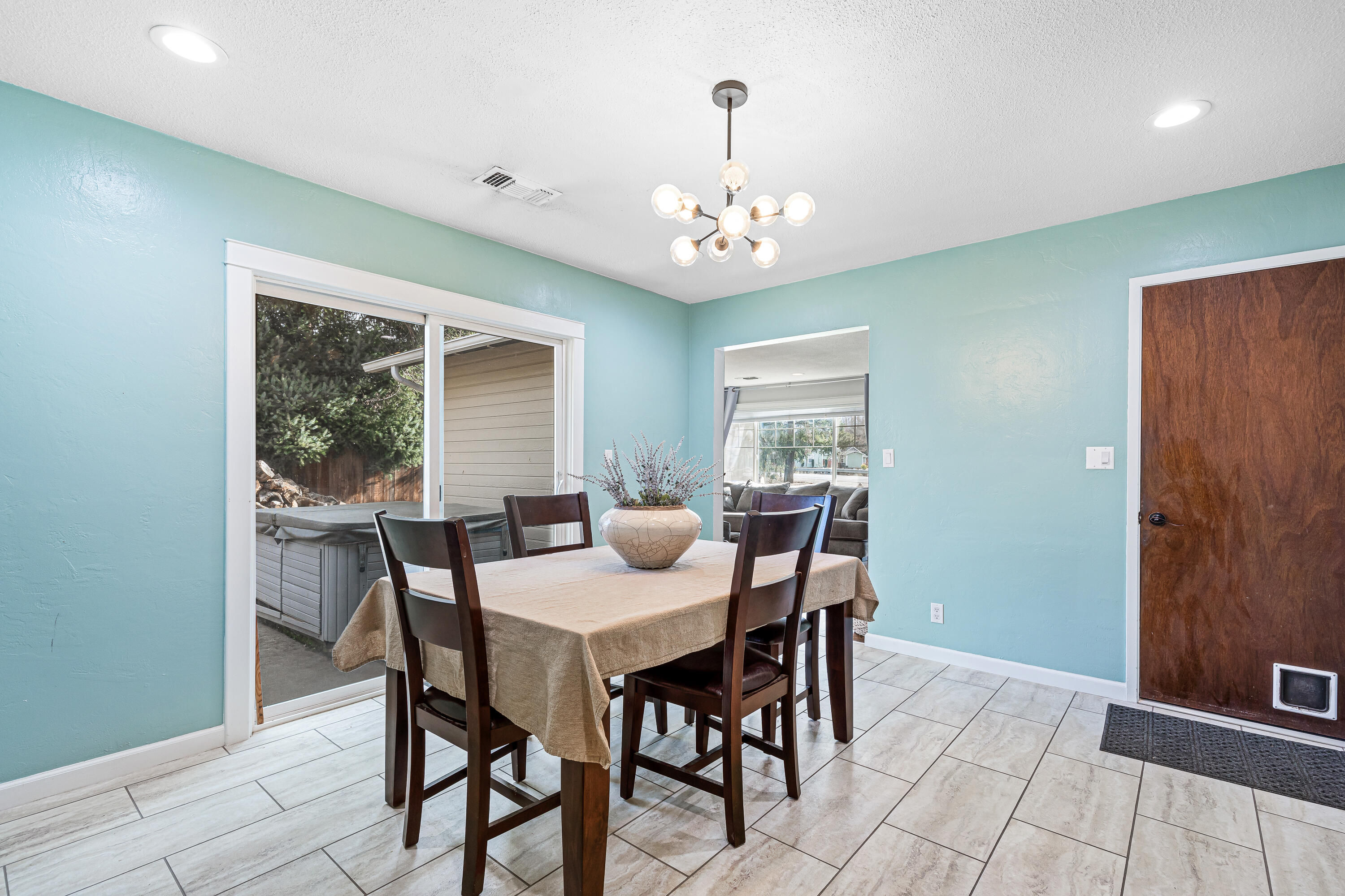 2338 Taylor Road Central Point, OR 97502 - Photo 14 of 33 14