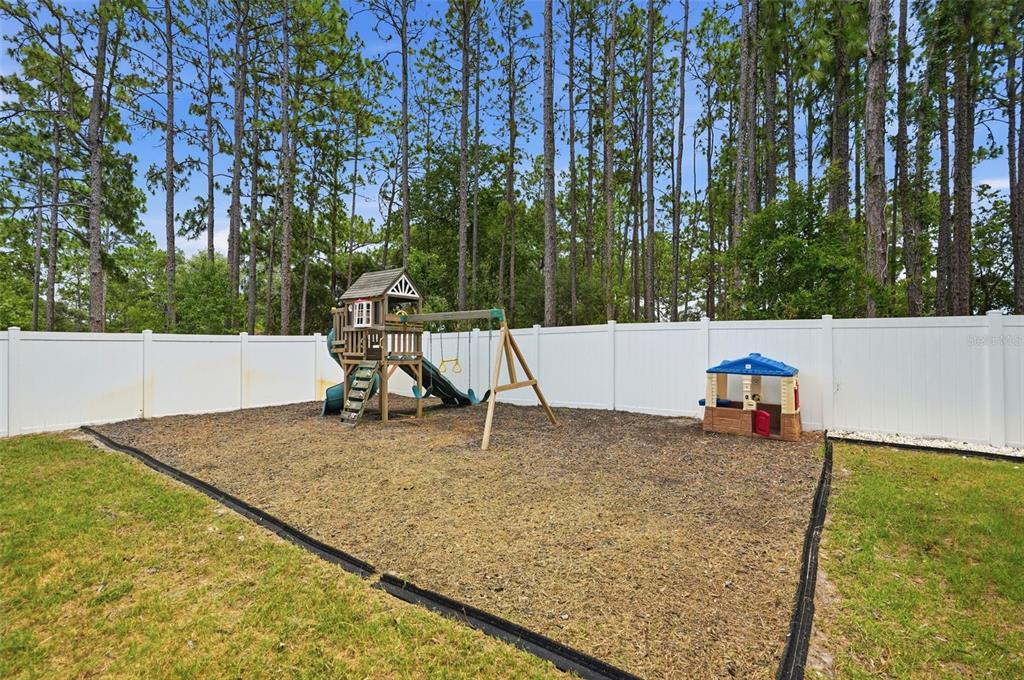 4743 Jumper Loop Spring Hill, FL 34609 - Photo 16 of 81