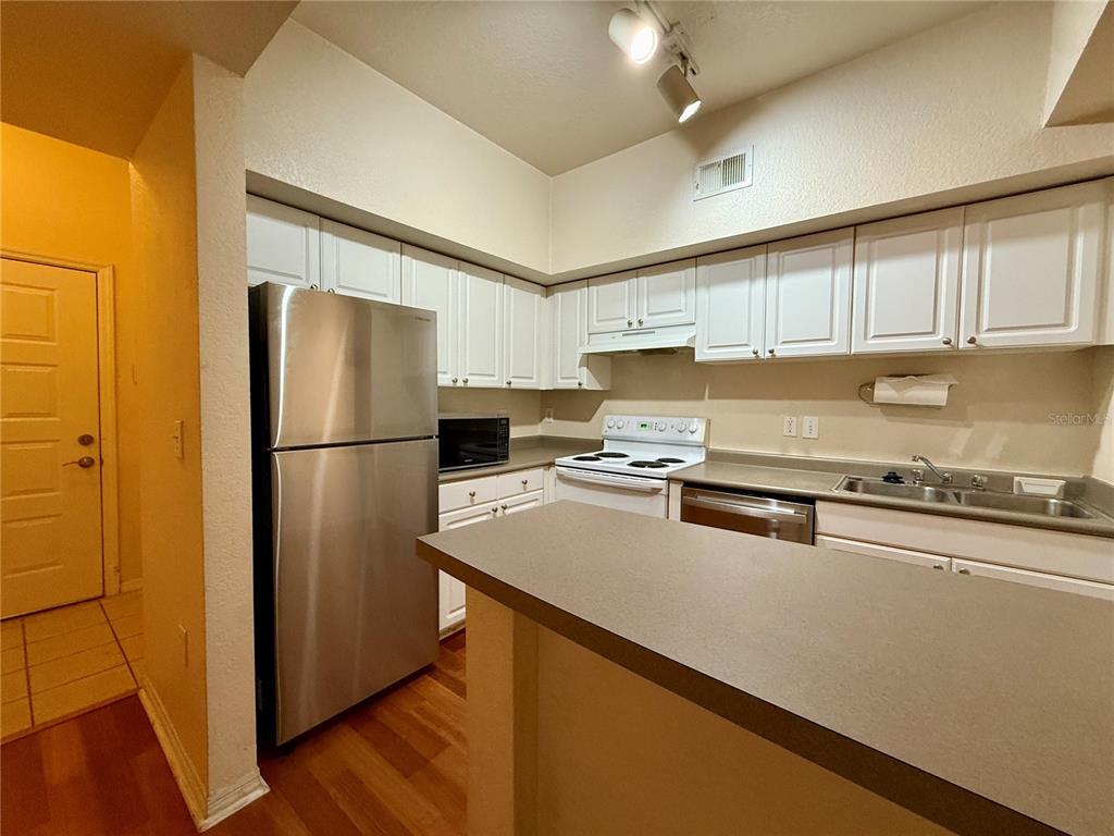 402 South Armenia Avenue, Unit 134 Tampa, FL 33609 - Photo 8 of 26