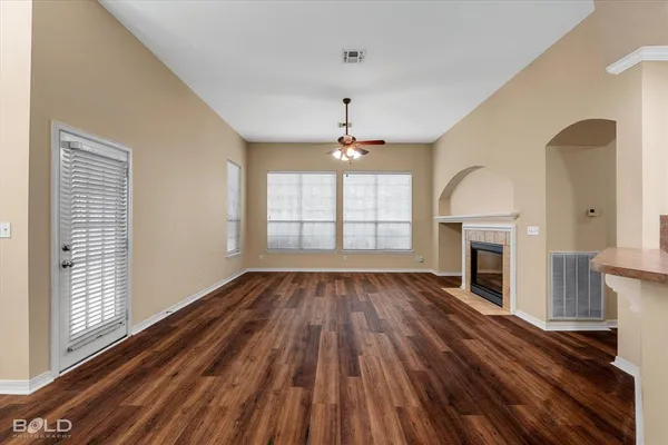 $2,200 | 8117 Captain Mary Miller Drive, Shreveport, LA 71115