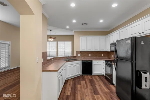 $2,200 | 8117 Captain Mary Miller Drive, Shreveport, LA 71115