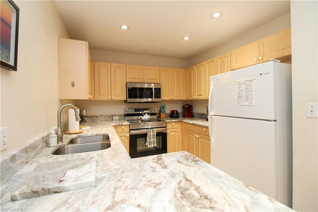 519 Roma Court, Unit 3206 Naples, FL 34110 - Photo 18 of 47
