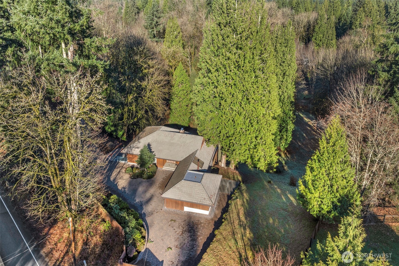 13830 Issaquah-Hobart Road Southeast Issaquah, WA 98027 - Photo 14 of 40