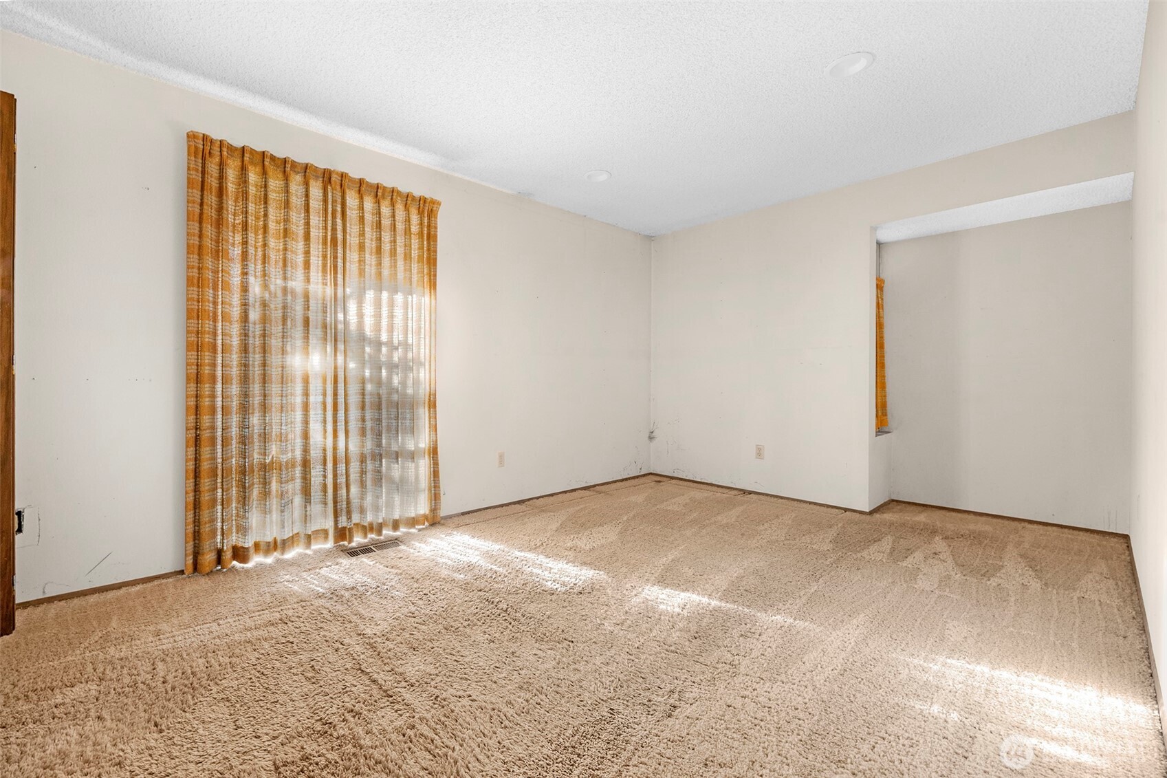 13830 Issaquah-Hobart Road Southeast Issaquah, WA 98027 - Photo 24 of 40