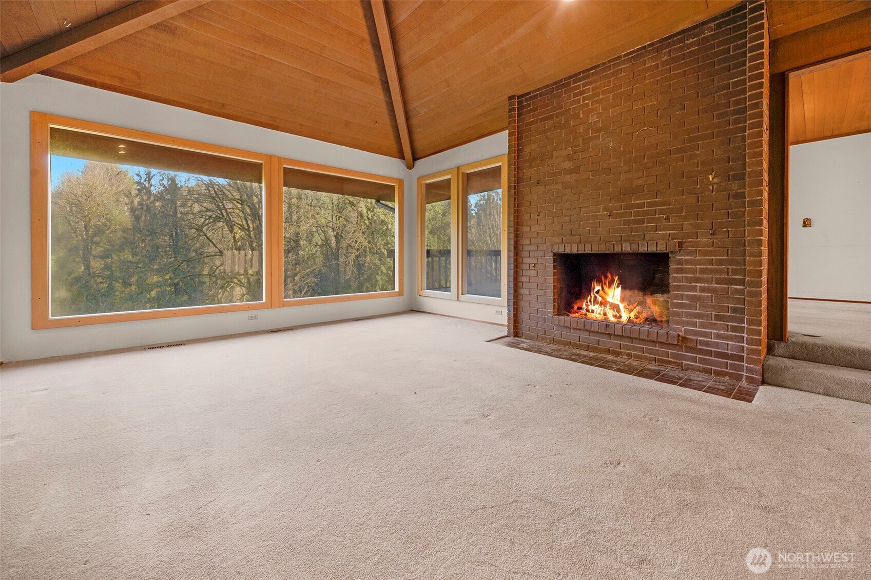 13830 Issaquah-Hobart Road Southeast Issaquah, WA 98027 - Photo 31 of 40