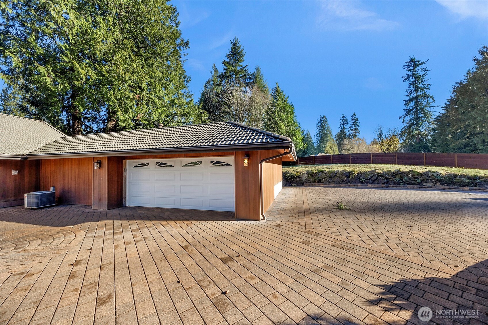 13830 Issaquah-Hobart Road Southeast Issaquah, WA 98027 - Photo 7 of 40