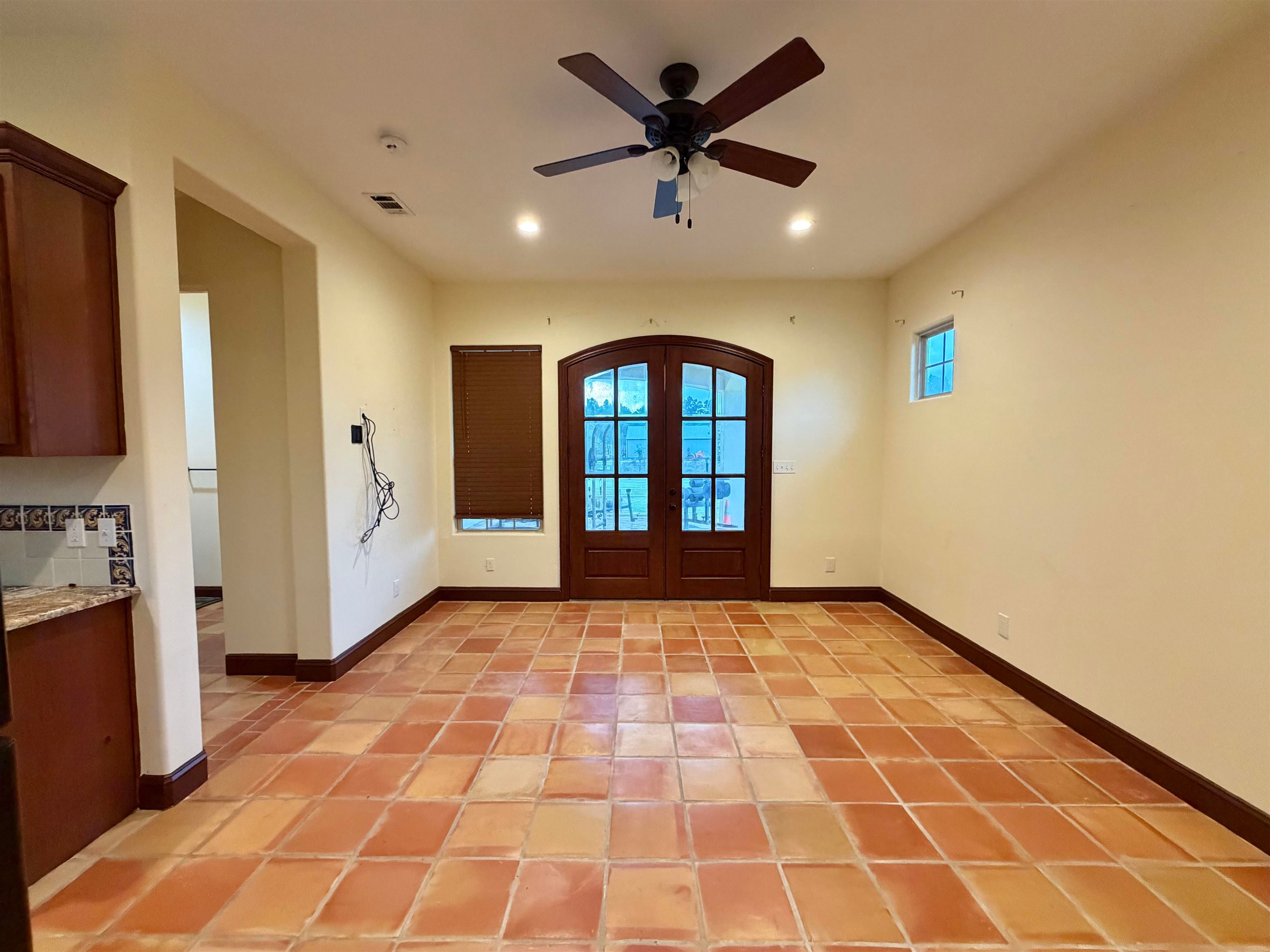 12410 Keith Road Beaumont, TX 77713 - Photo 19 of 46 Gallery Image 19